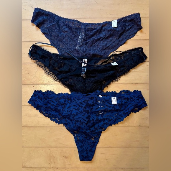 Etam Thong Underwear Womens Size XL Set of three lace black navy NWT Panties - Picture 1 of 9